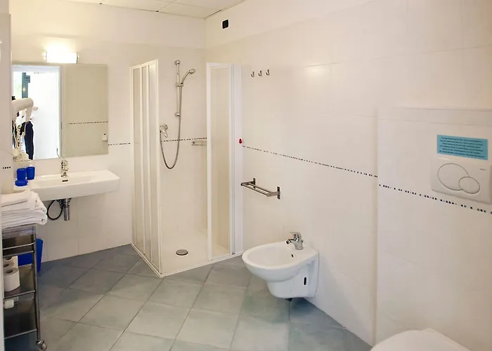 Zwei-zimmer-wohnung Mit Teilweisem Seeblick By Interhome Appartement *